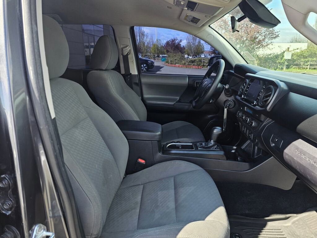 Used 2021 Toyota Tacoma SR image 11