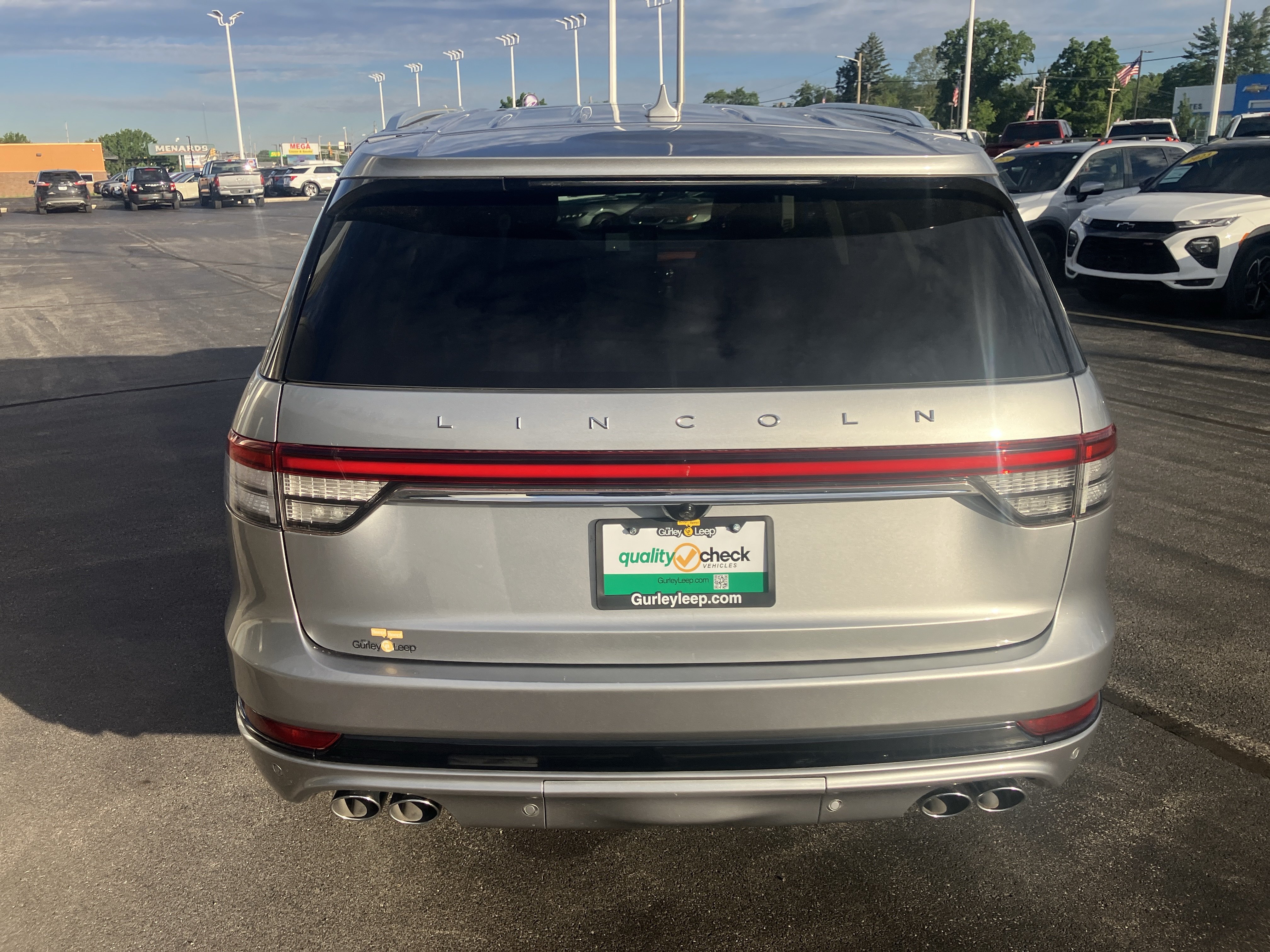 Used 2020 Lincoln Aviator Grand Touring w/ Elements Package Plus AWD/4WD image 6