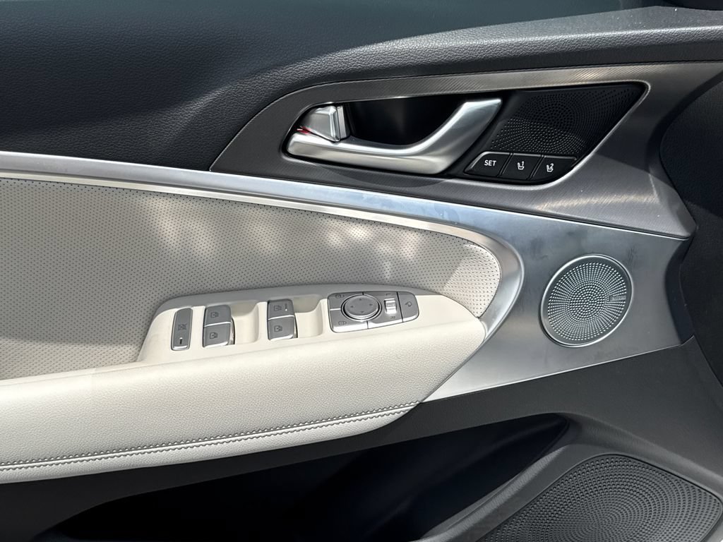 New 2026 Genesis G70 3.3T Sport Prestige RWD image 12