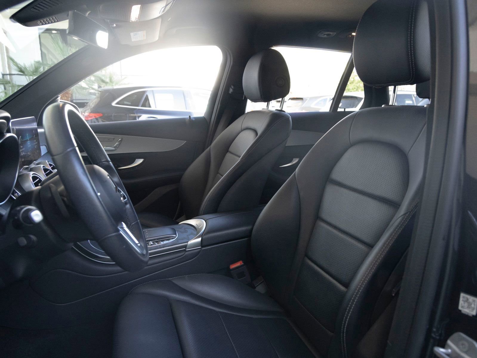 Used 2021 Mercedes-Benz GLC 300 image 12