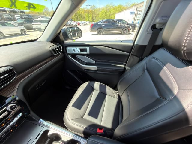 Used 2022 Ford Explorer Limited w/ Hybrid Equipment Group 310A AWD/4WD image 24