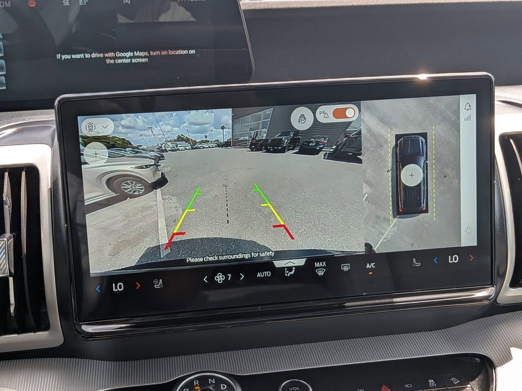 Used 2025 Ford Expedition Active image 23