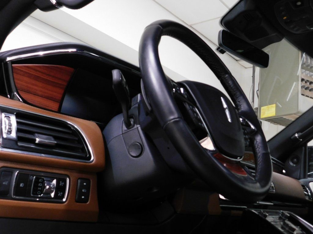 Used 2024 Lincoln Navigator L Reserve w/ Equipment Group 201A image 32