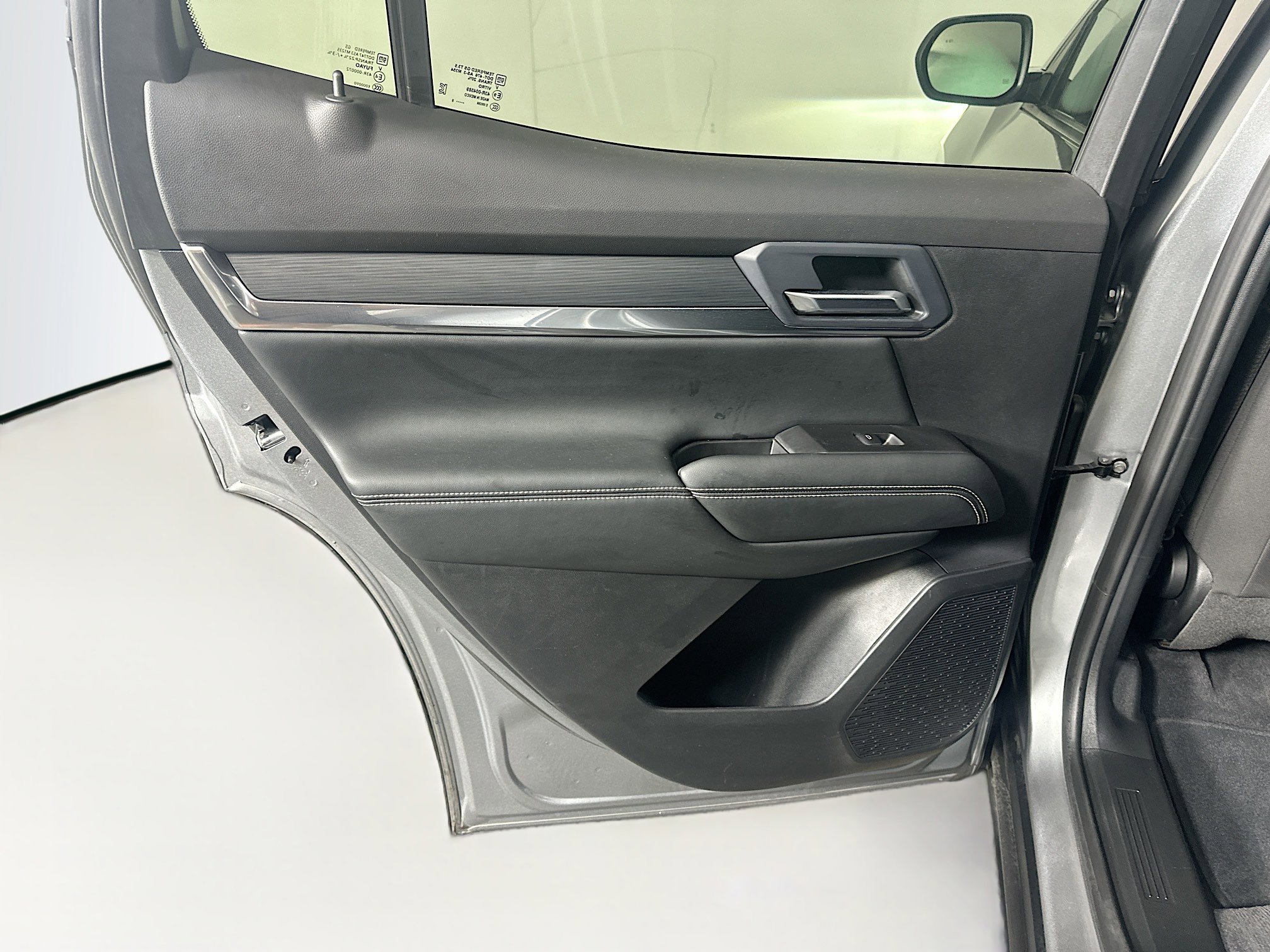 Used 2025 GMC Terrain Elevation image 26