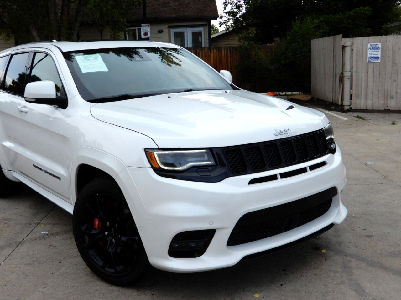 Used 2017 Jeep Grand Cherokee SRT image 2