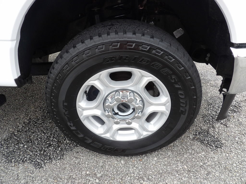 Used 2025 Ford F250 XLT w/ FX4 Off-Road Package AWD/4WD image 57