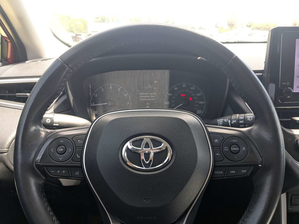 Used 2023 Toyota Corolla Cross LE FWD image 21