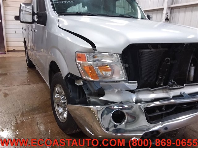 Used 2015 Nissan NV 3500 SL w/ Technology Package image 17
