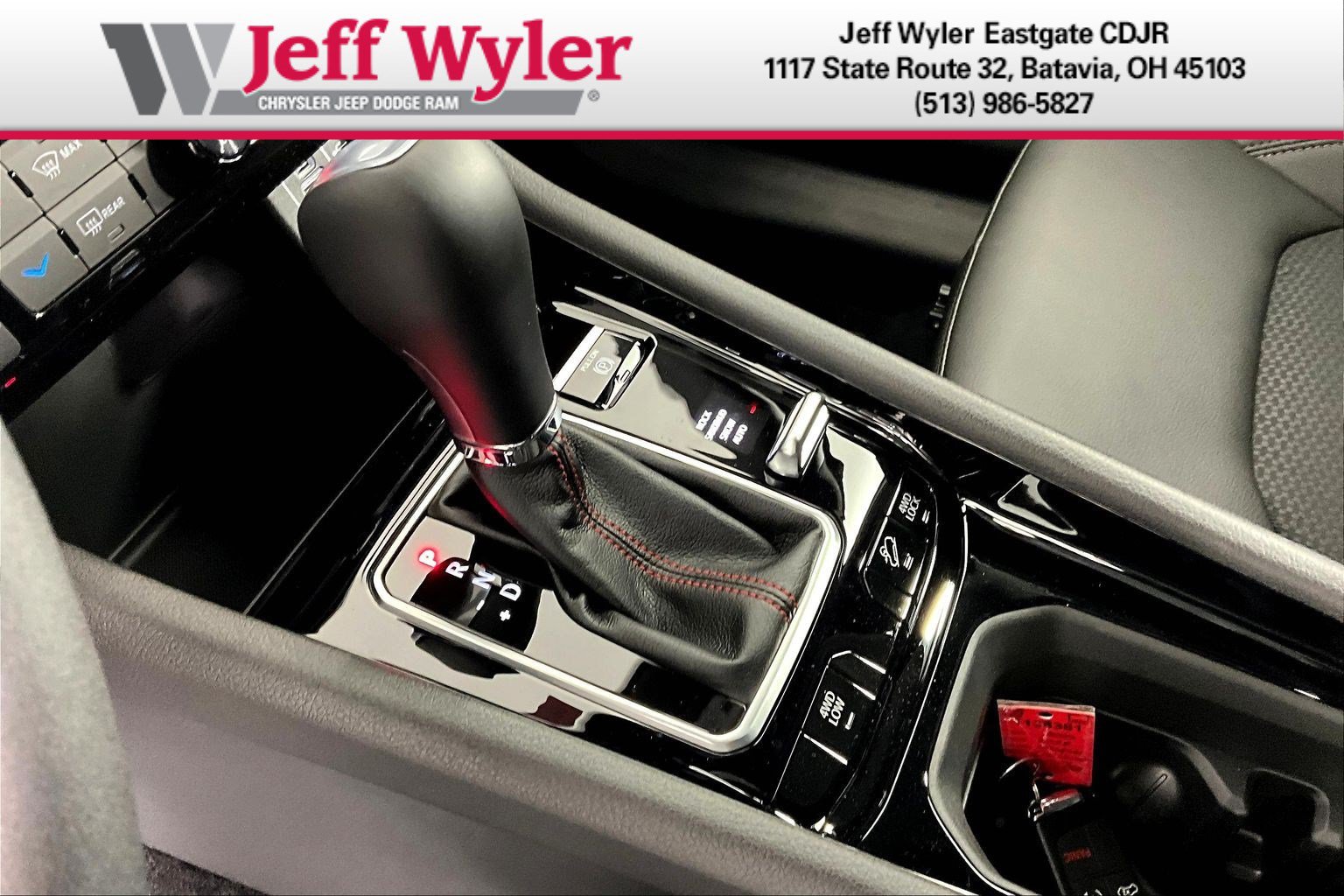New 2026 Jeep Compass Trailhawk w/ Sun, Sound & Navigation Group AWD/4WD image 12