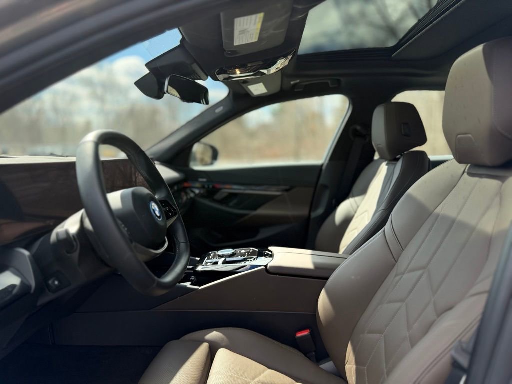 Certified 2025 BMW i5 xDrive40 w/ Premium Package image 13