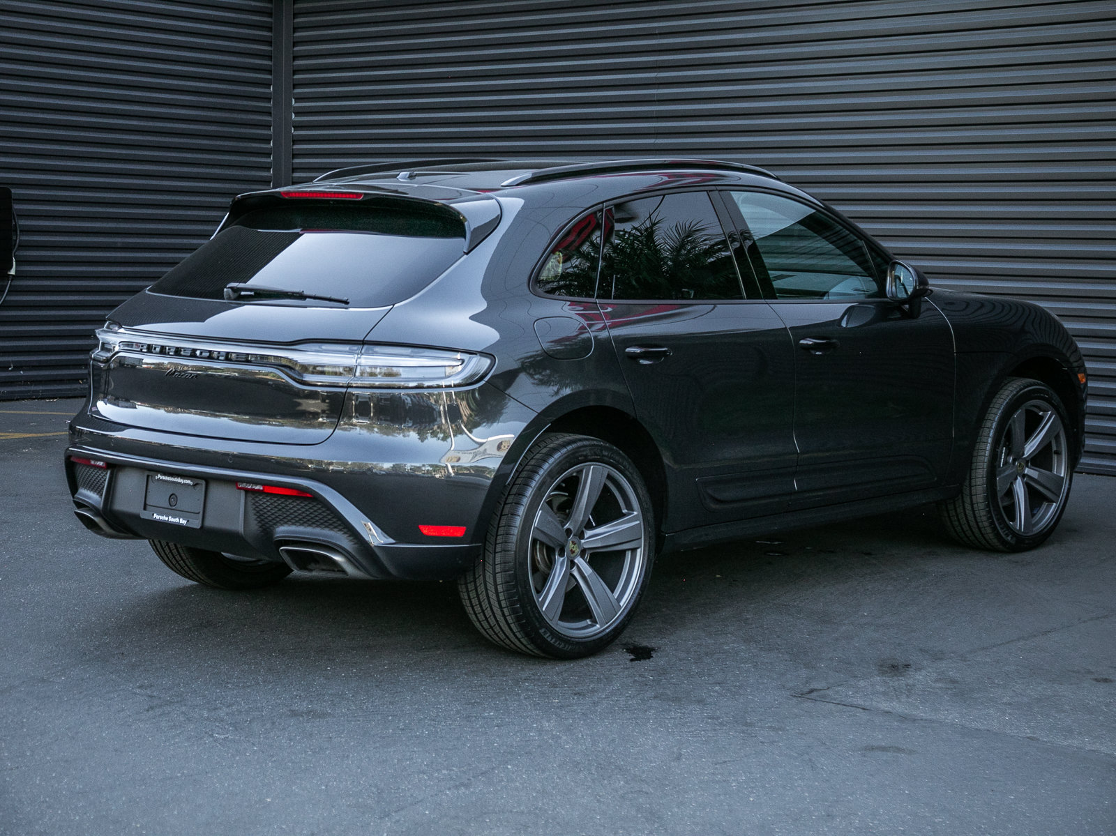 Certified 2023 Porsche Macan AWD/4WD image 10