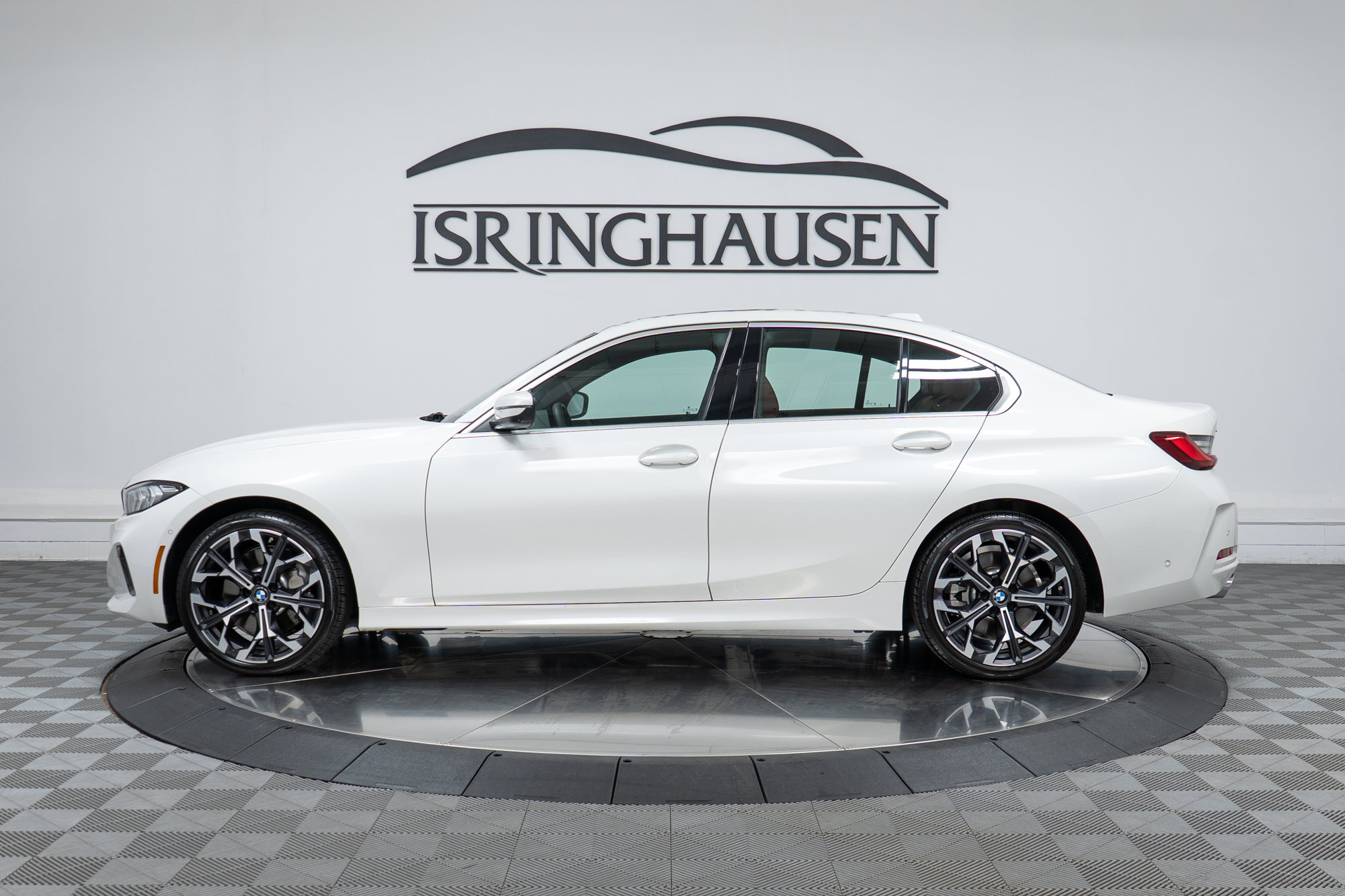 Used 2026 BMW 330i xDrive Sedan AWD/4WD image 8