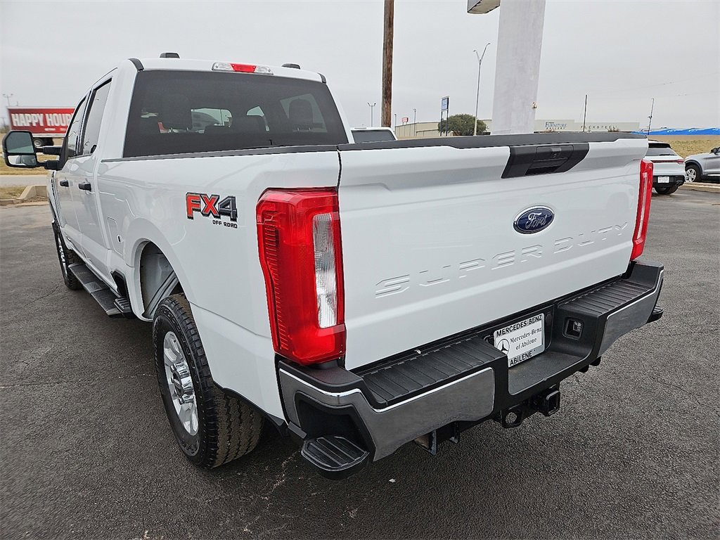 Used 2024 Ford F250 XLT w/ FX4 Off-Road Package image 5