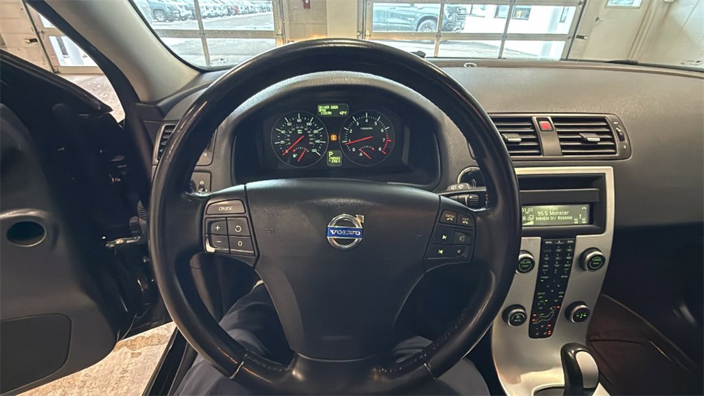 Used 2011 Volvo C30 T5 w/ Preferred Pkg image 25