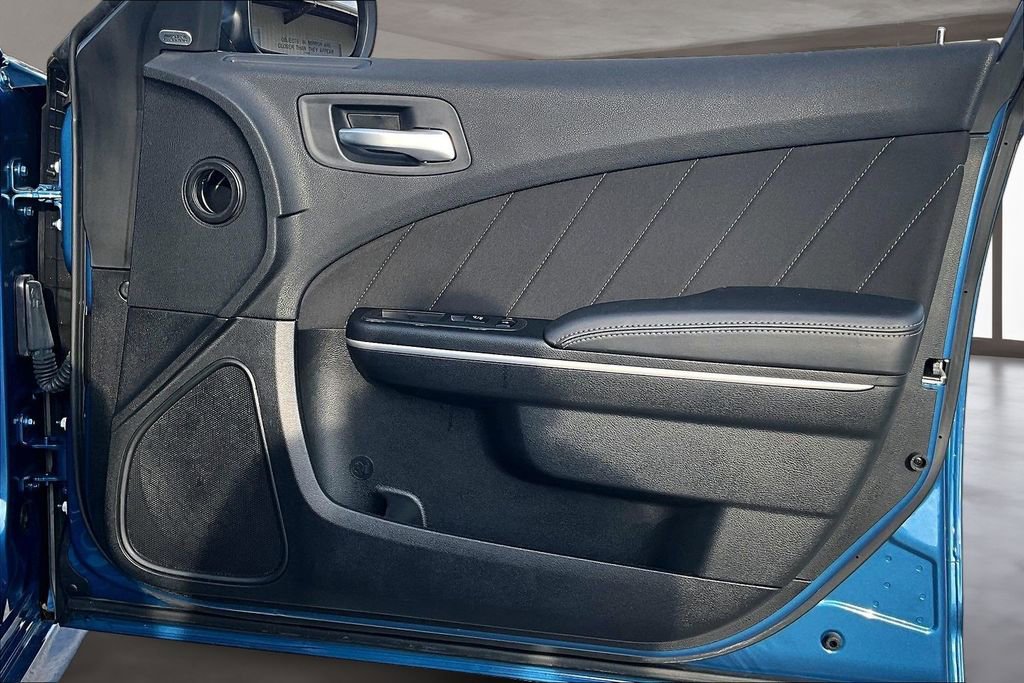 Used 2023 Dodge Charger Scat Pack w/ Navigation & Travel Group image 27