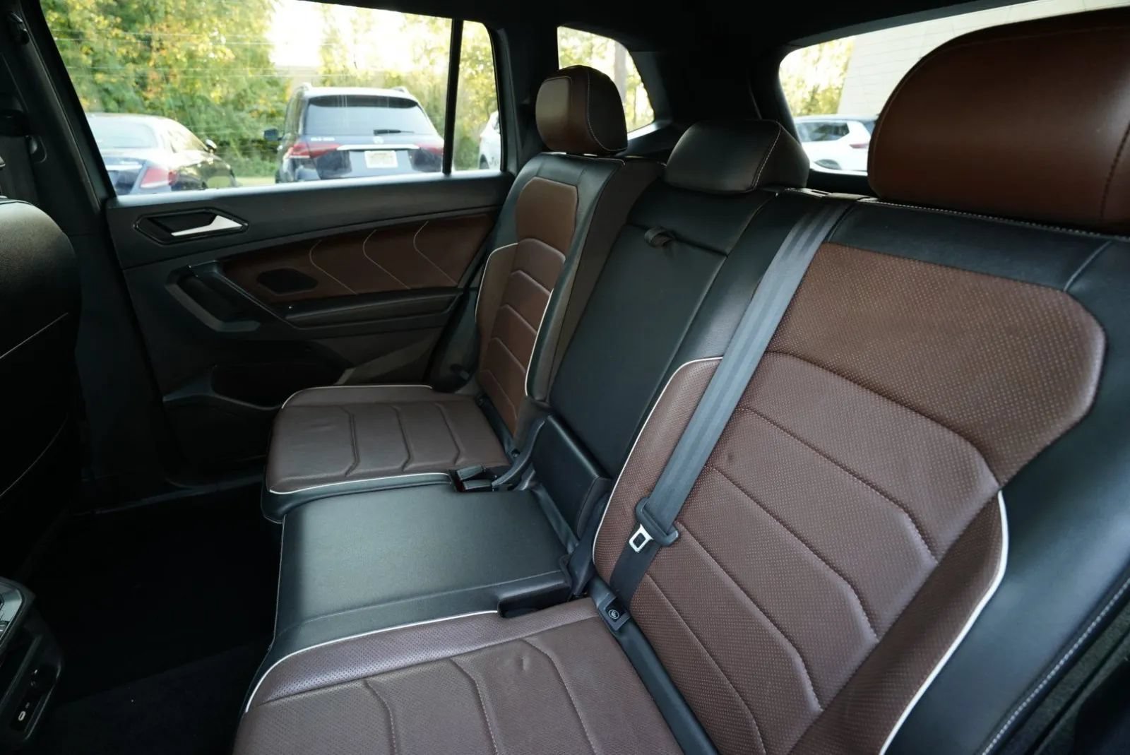 Used 2022 Volkswagen Tiguan SEL R-Line AWD/4WD image 29