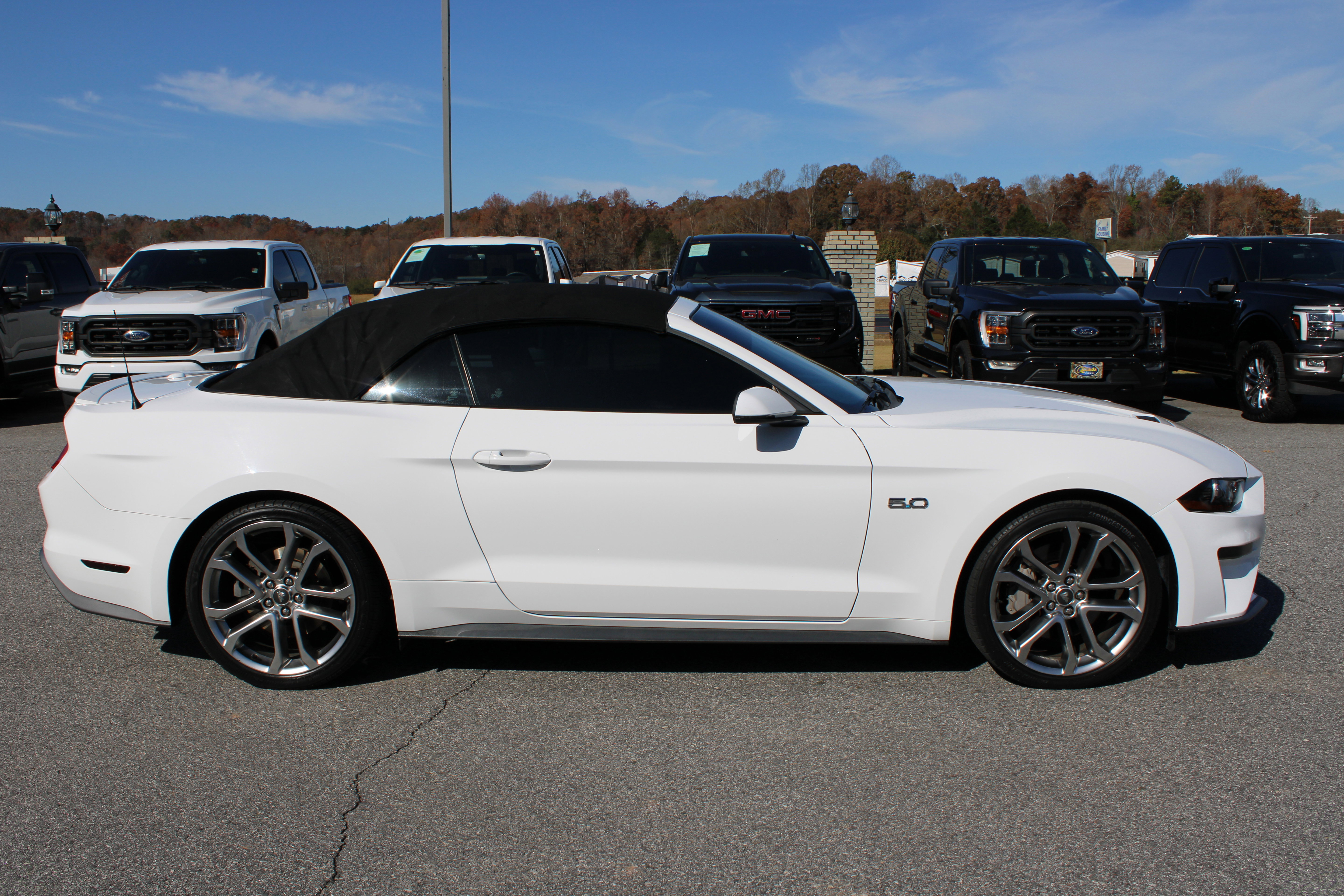 Used 2019 Ford Mustang GT Premium w/ Equipment Group 401A video 5