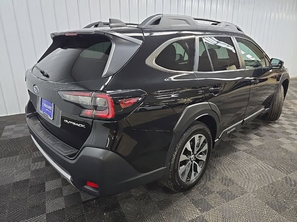 Used 2023 Subaru Outback Limited image 10
