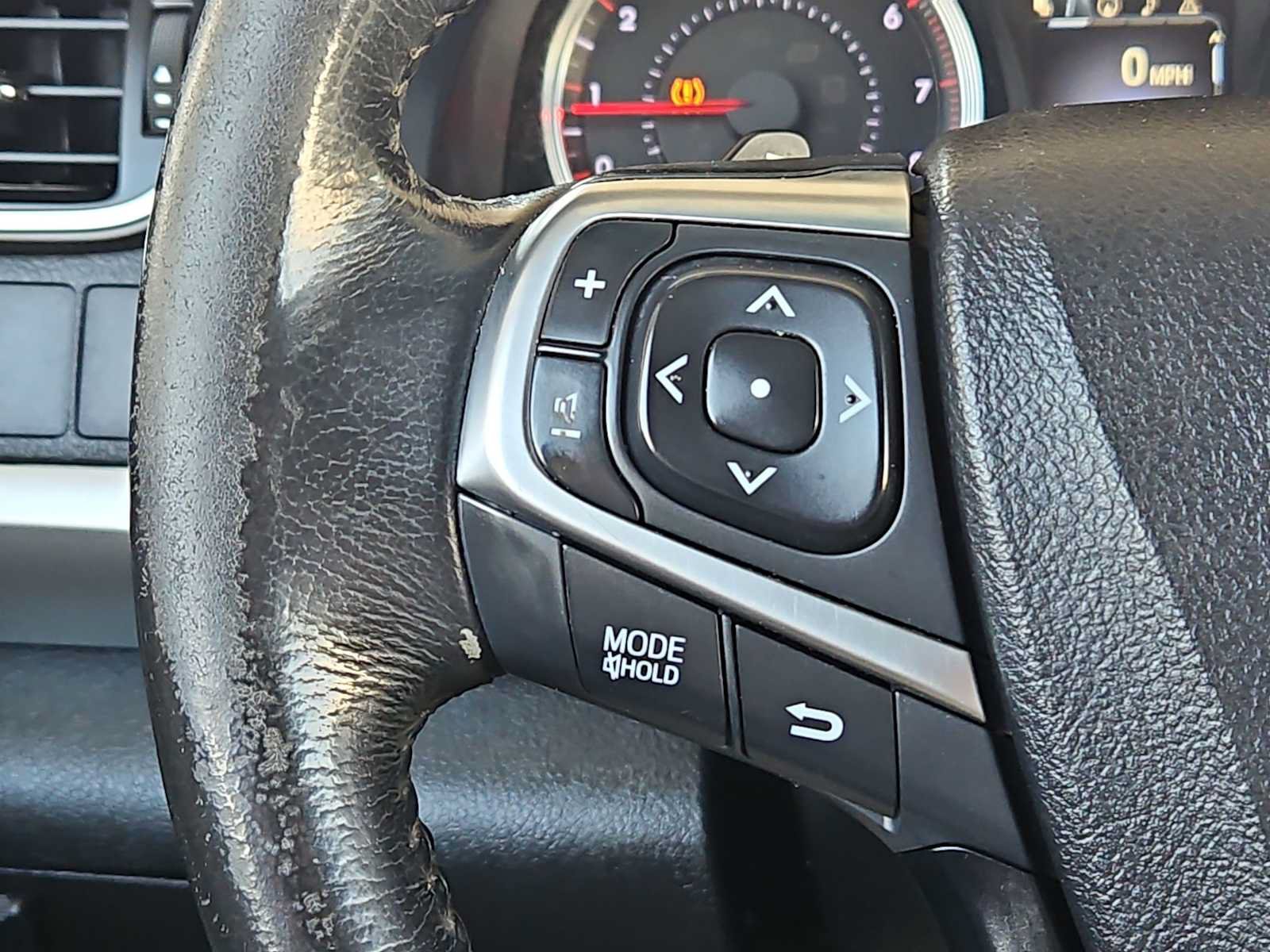 Used 2015 Toyota Camry XSE FWD image 22