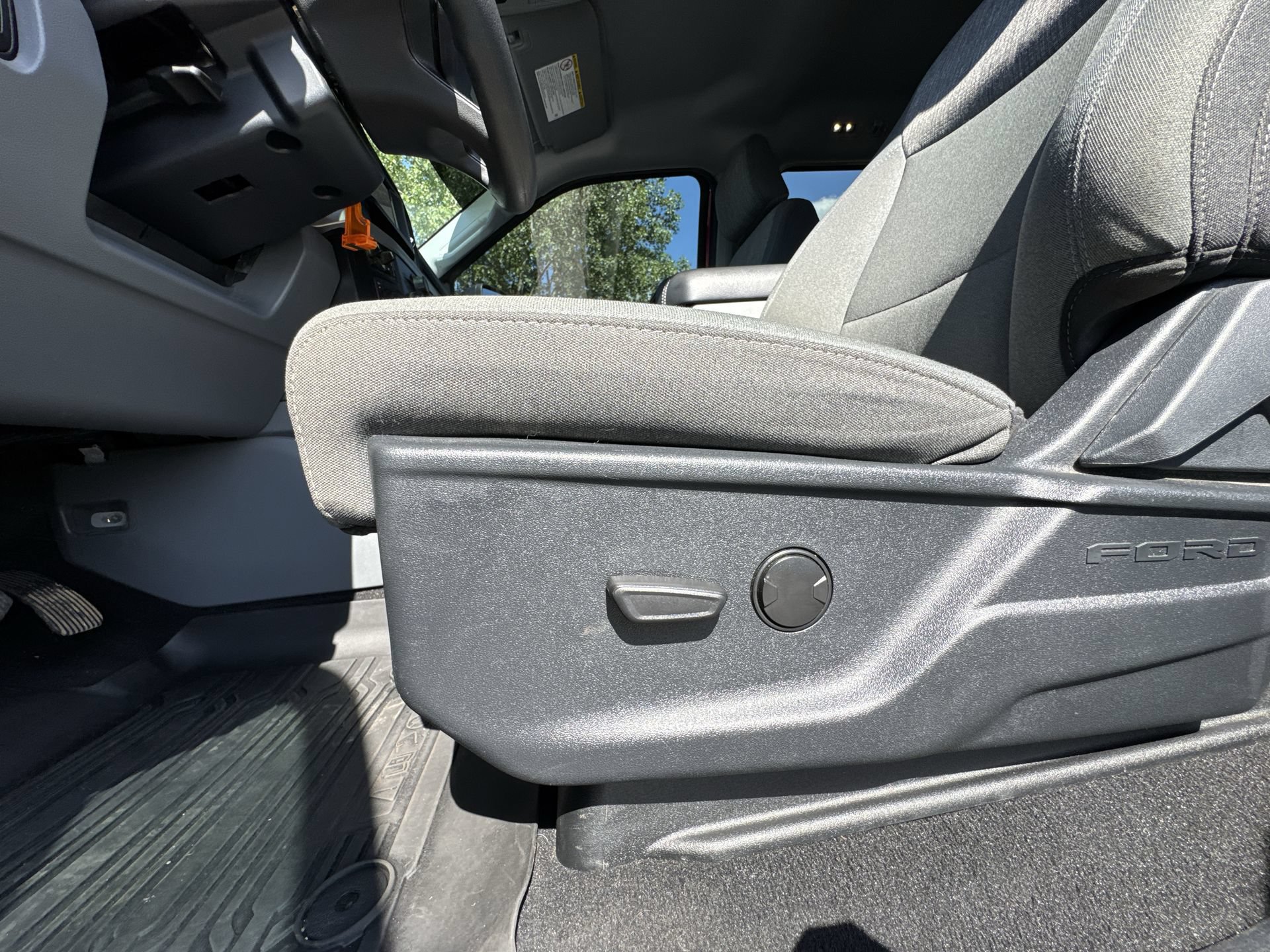 Used 2025 Ford F350 XLT AWD/4WD image 12