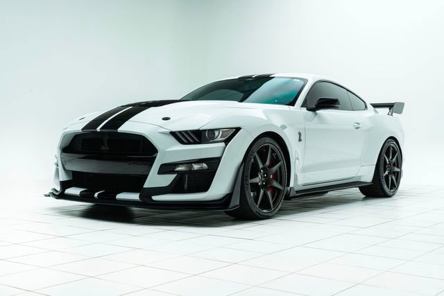 Used 2021 Ford Mustang Shelby GT500 w/ Carbon Fiber Track Pack image 9