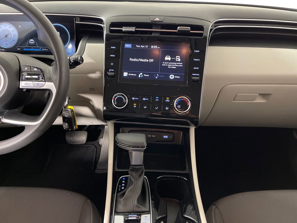 Certified 2024 Hyundai Tucson SE FWD image 16