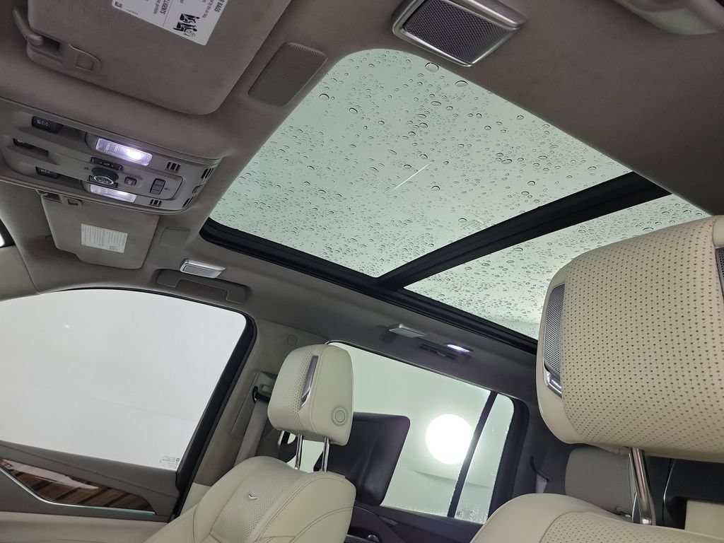 Used 2024 Cadillac Escalade ESV Sport Platinum w/ LPO, Floor Liner Package AWD/4WD image 18