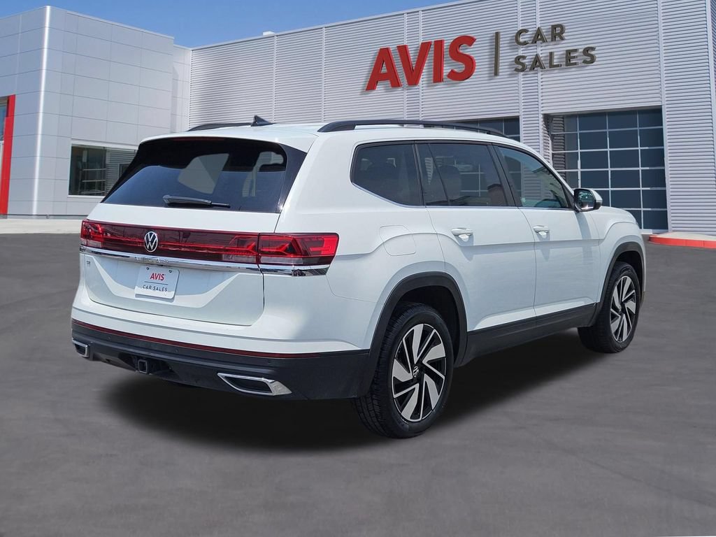 Used 2025 Volkswagen Atlas SE FWD image 6