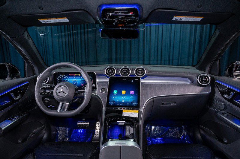 New 2026 Mercedes-Benz GLC 300 image 13