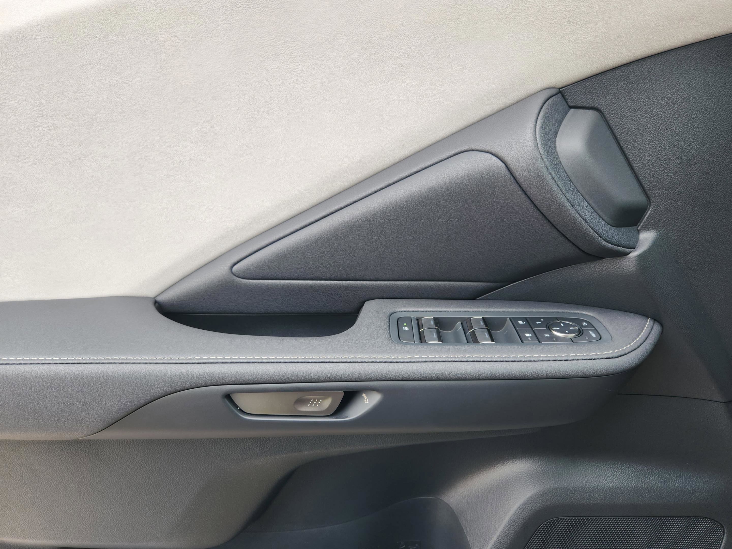 New 2026 Lexus TX 350 AWD image 13