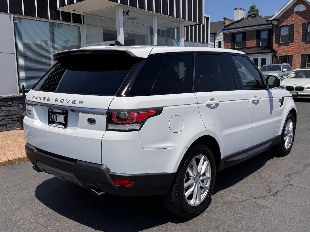 Used 2016 Land Rover Range Rover Sport SE AWD/4WD image 8