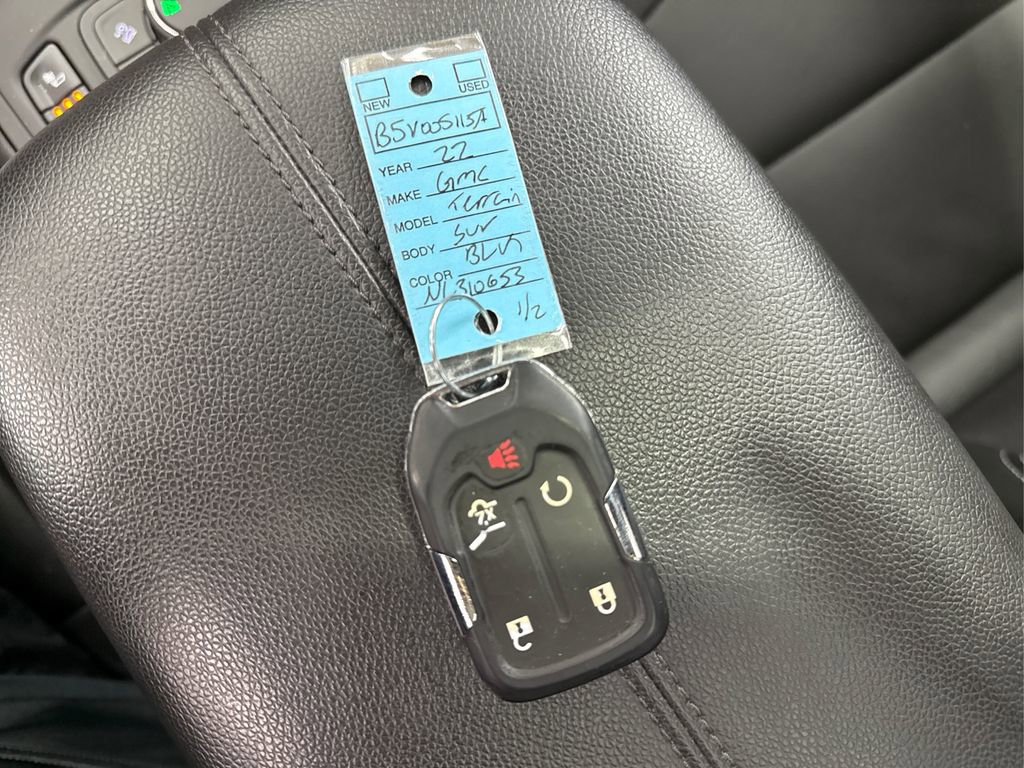 Used 2022 GMC Terrain SLT image 40