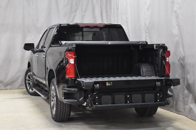 Used 2023 Chevrolet Silverado 1500 High Country w/ Technology Package image 10