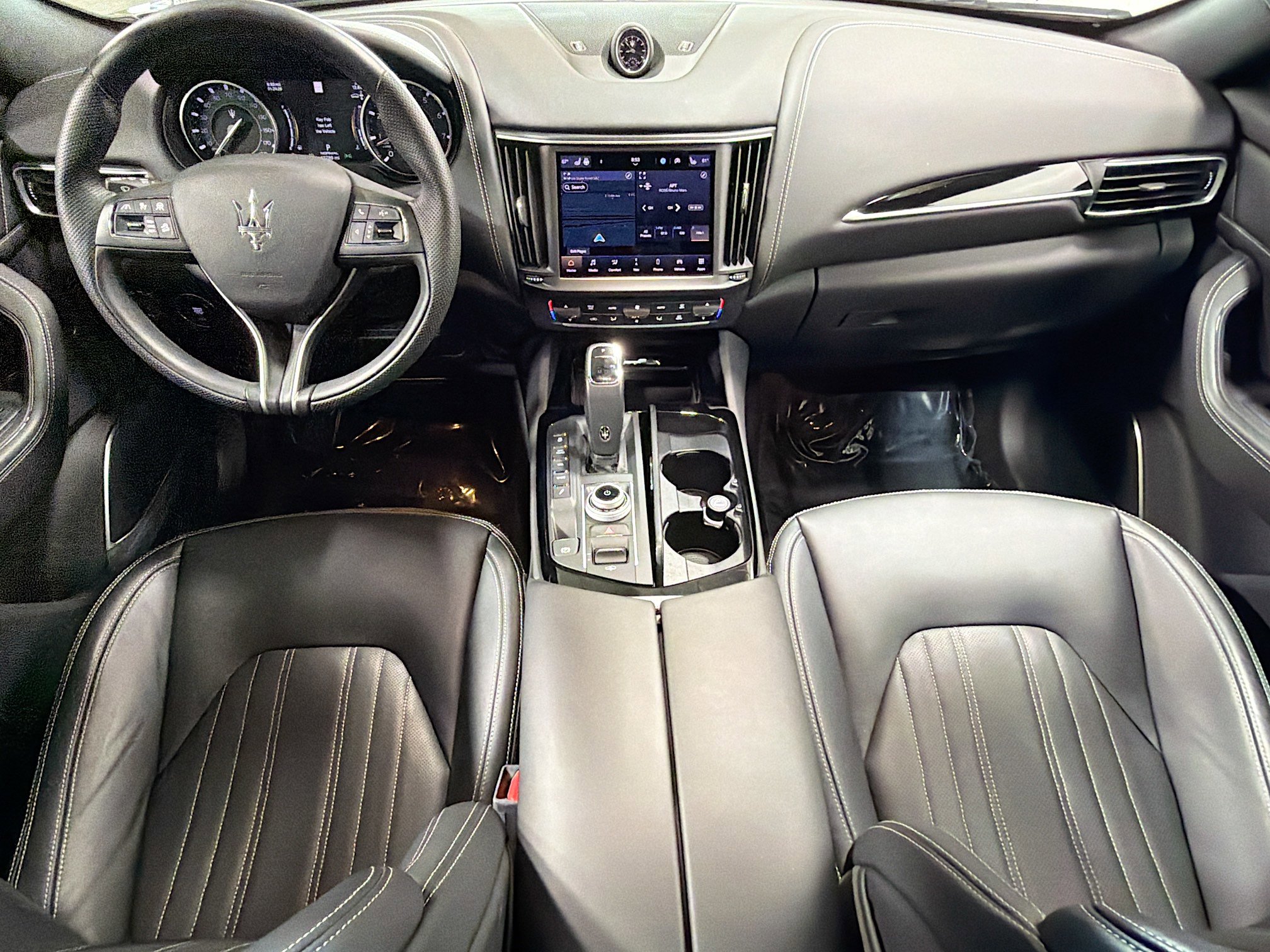 Used 2023 Maserati Levante GT image 16