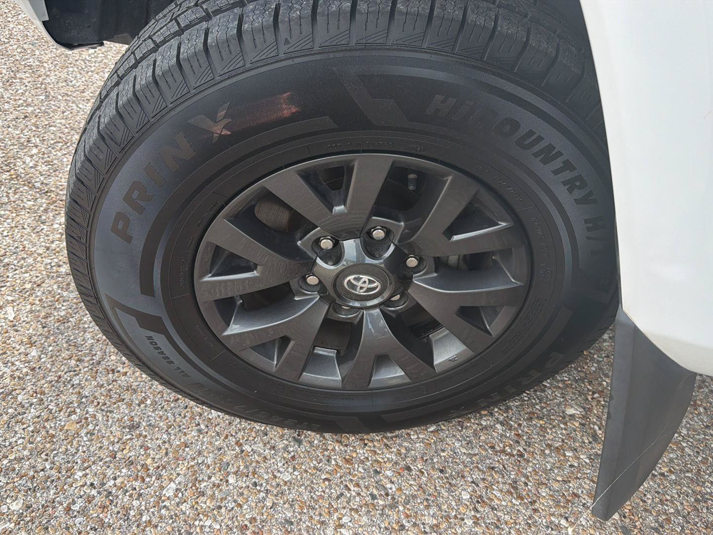 Used 2022 Toyota Tacoma SR5 RWD image 9