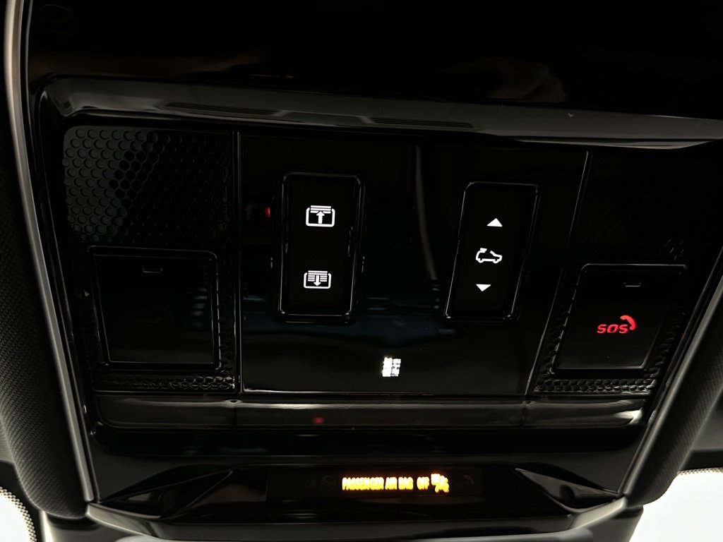 Used 2025 Land Rover Range Rover Sport Dynamic SE image 37