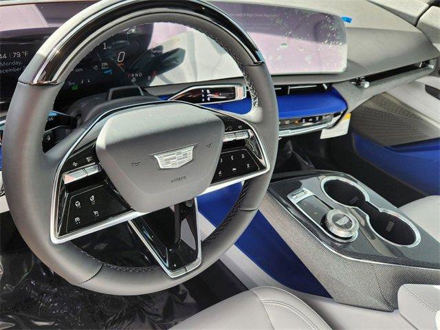 New 2026 Cadillac Optiq Luxury 1 image 15