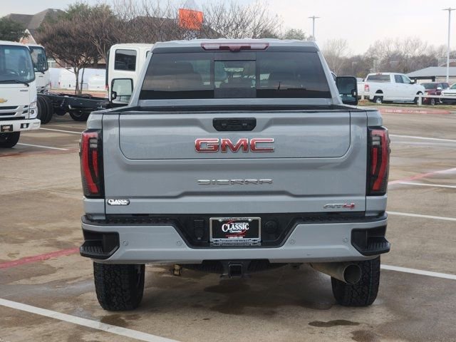 Used 2024 GMC Sierra 2500 AT4 w/ AT4 Premium Plus Package image 14