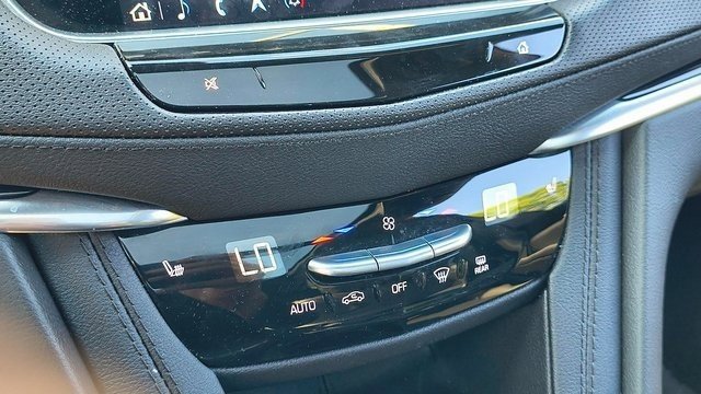 Used 2024 Cadillac XT5 Premium Luxury image 14