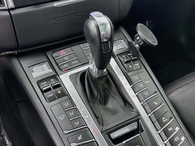 Used 2017 Porsche Macan GTS AWD/4WD image 17
