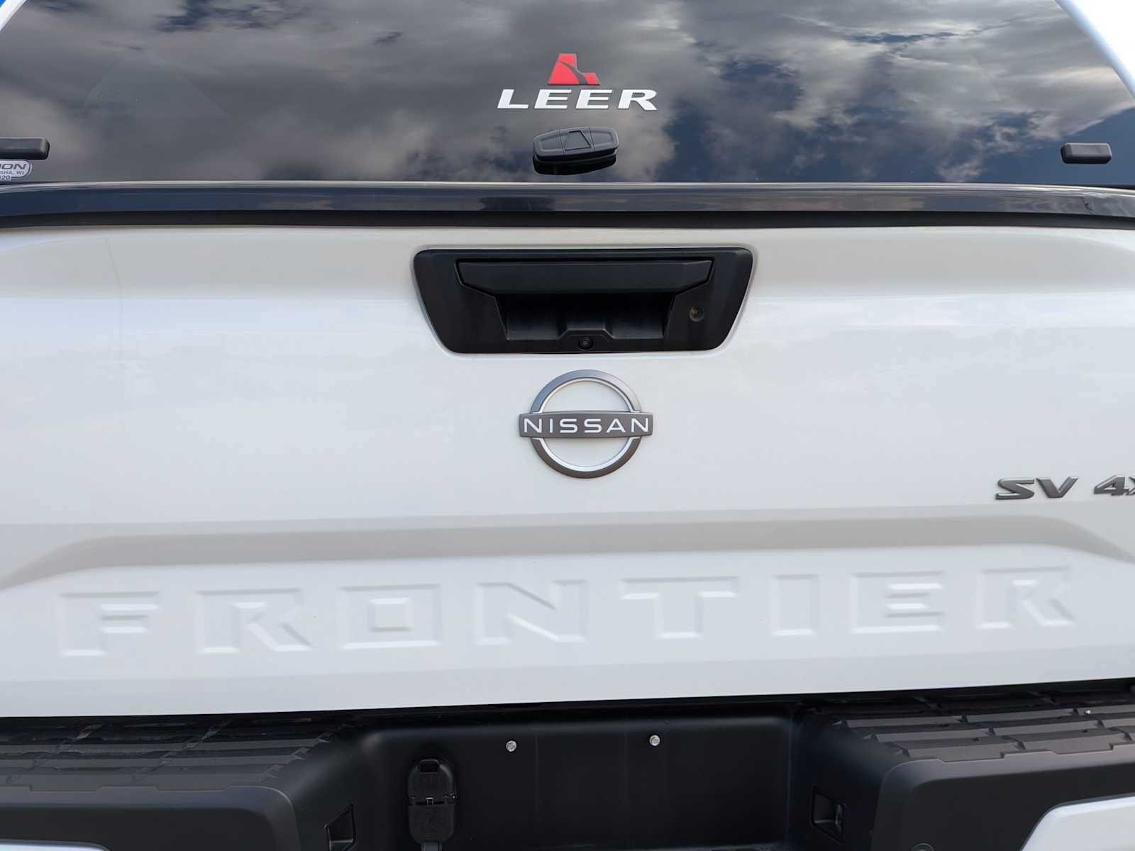 Used 2024 Nissan Frontier SV w/ SV Convenience Package AWD/4WD image 12