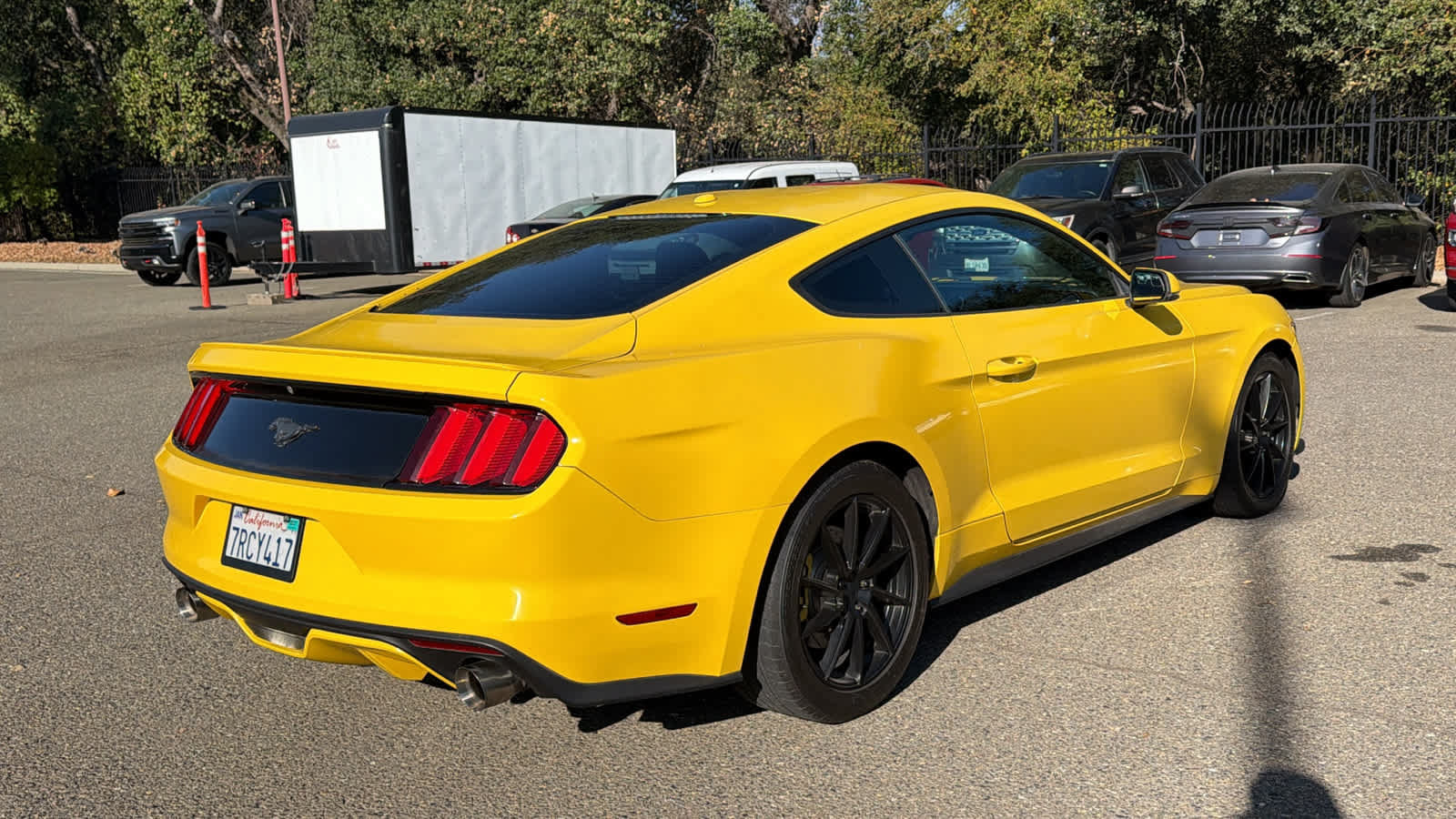 Used 2016 Ford Mustang Premium RWD image 5