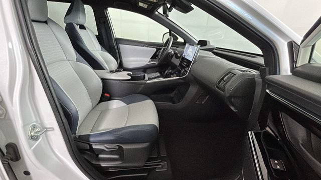 Used 2023 Subaru Solterra AWD image 30