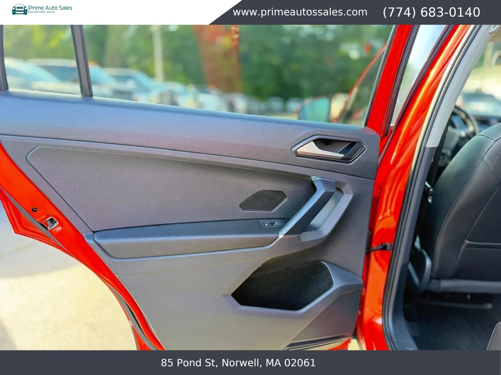 Used 2018 Volkswagen Tiguan SEL AWD/4WD image 23