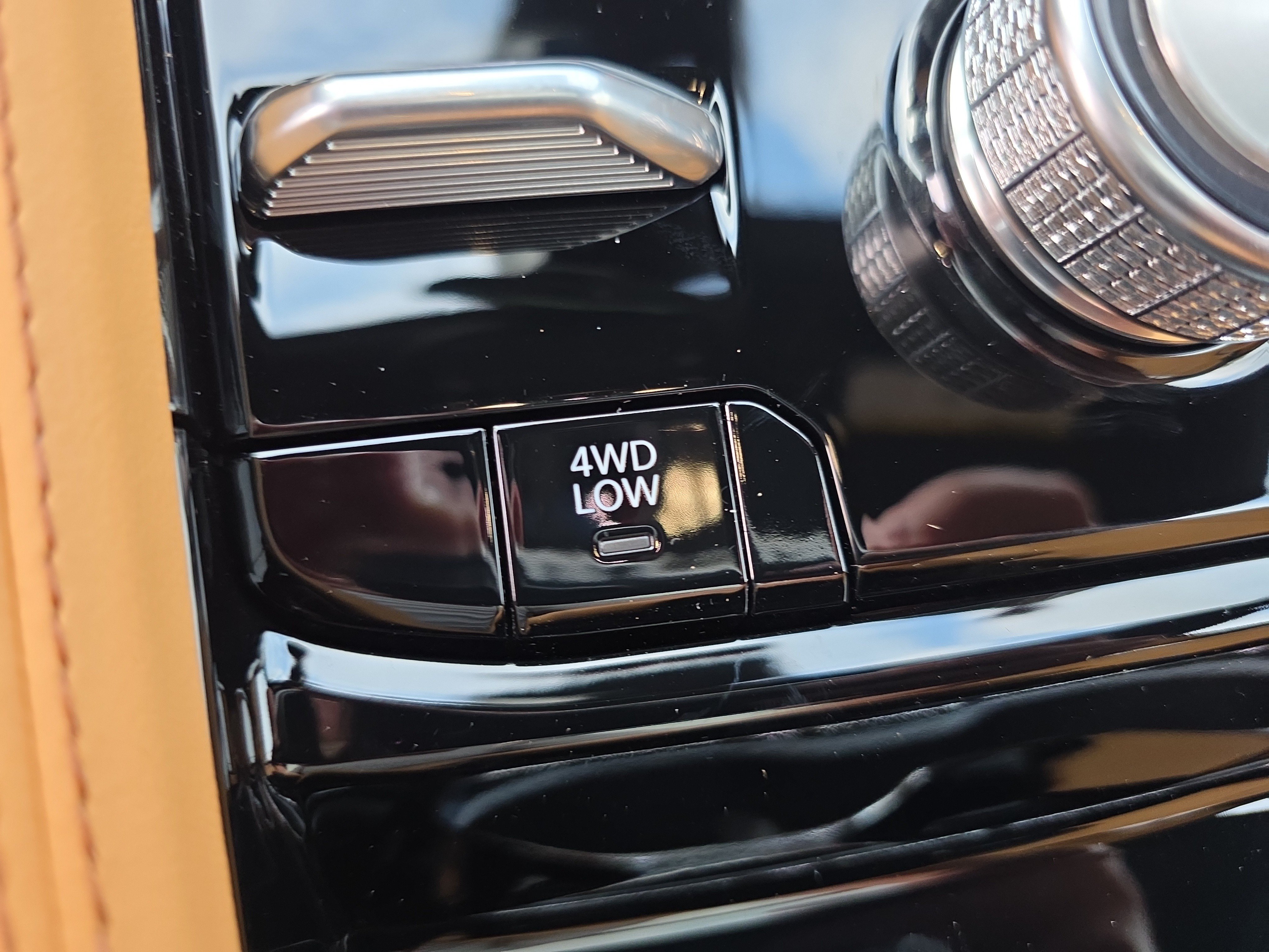New 2027 Jeep Grand Cherokee Summit AWD/4WD image 13