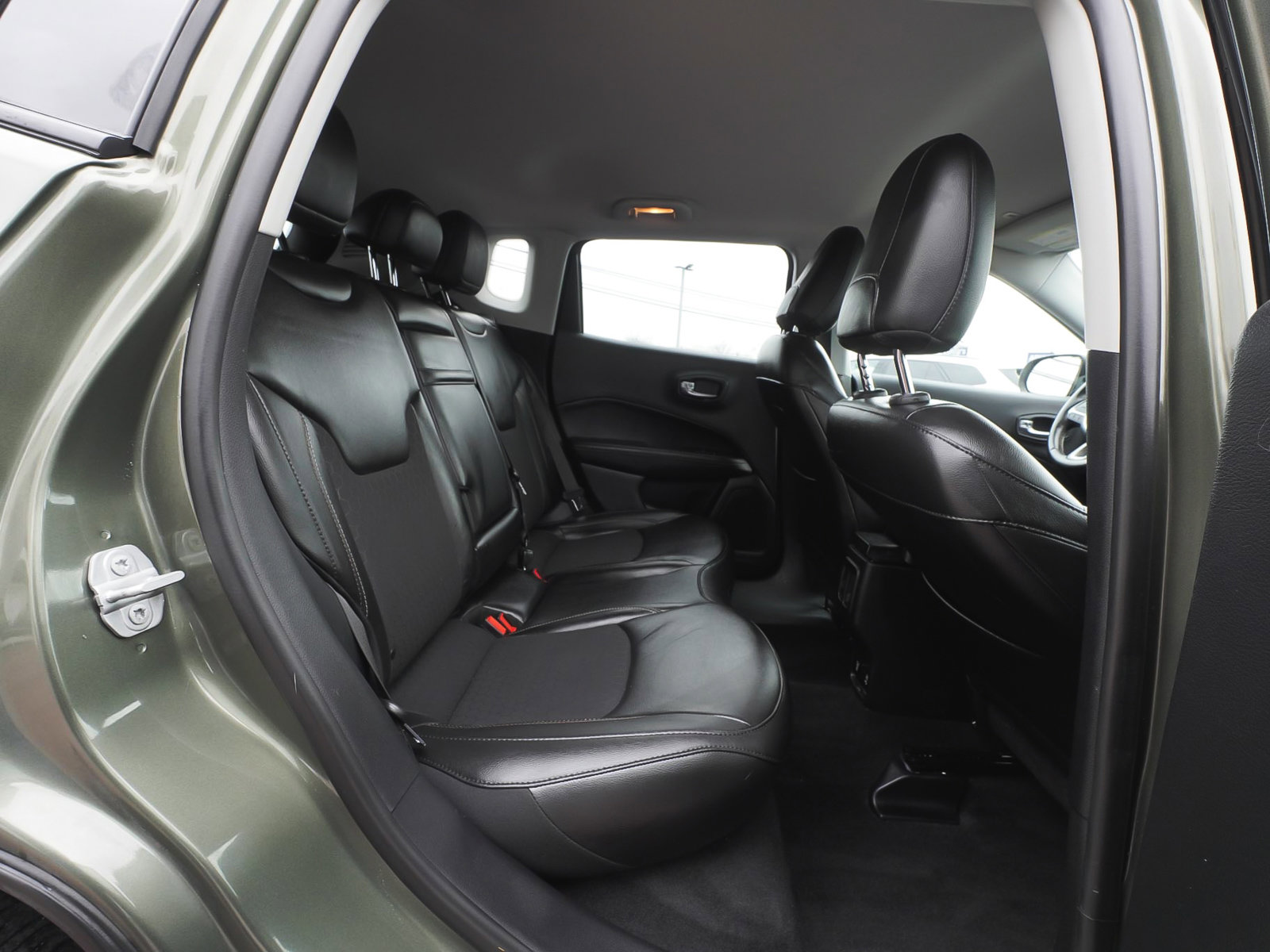 Used 2019 Jeep Compass Latitude w/ Popular Equipment Group image 36