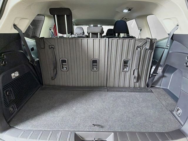 Used 2022 Subaru Ascent Premium w/ Convenience Package image 27