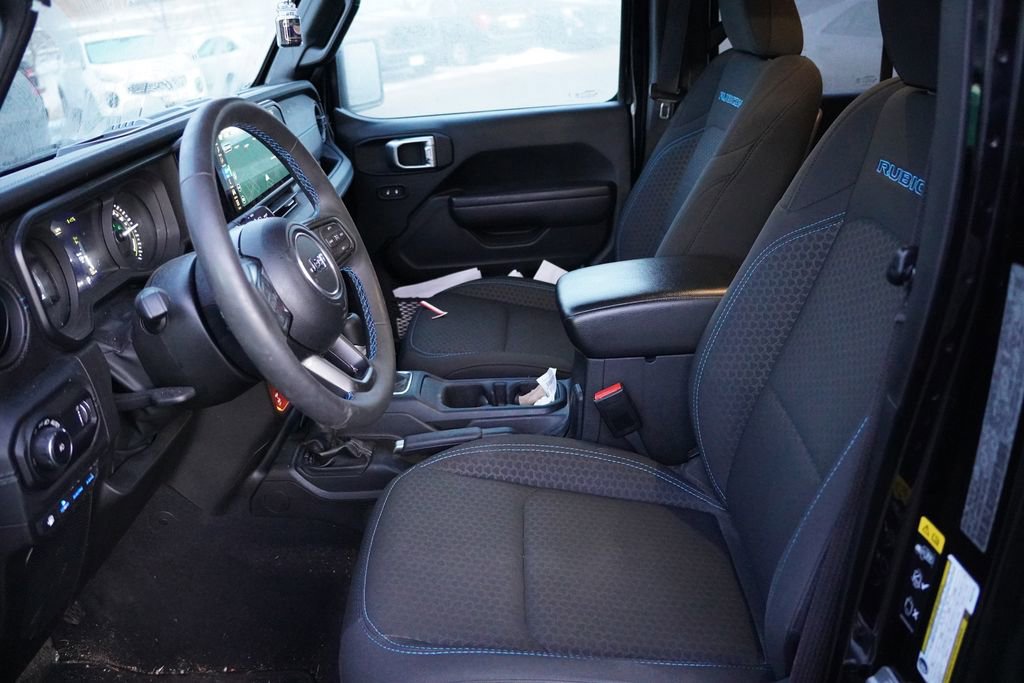 Used 2024 Jeep Wrangler Unlimited Rubicon 4xe w/ Technology Group image 4