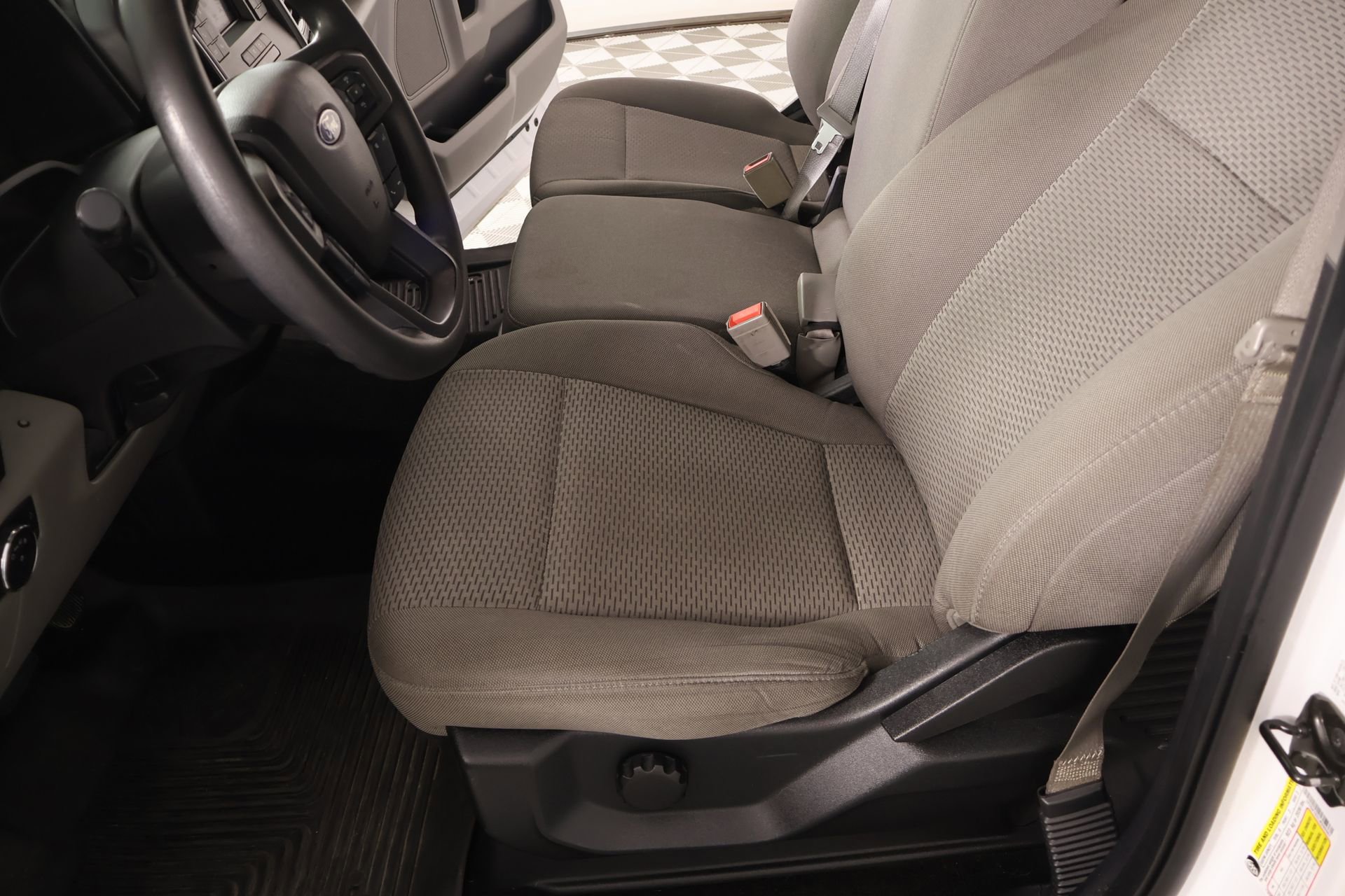 Used 2018 Ford F150 XLT image 10