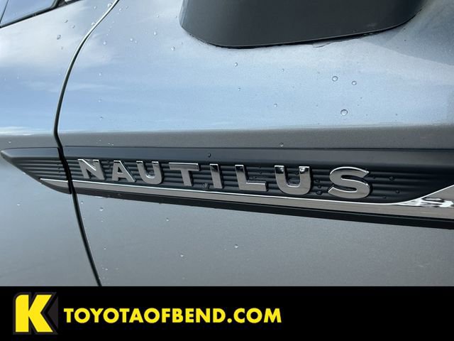 Used 2023 Lincoln Nautilus Reserve image 32